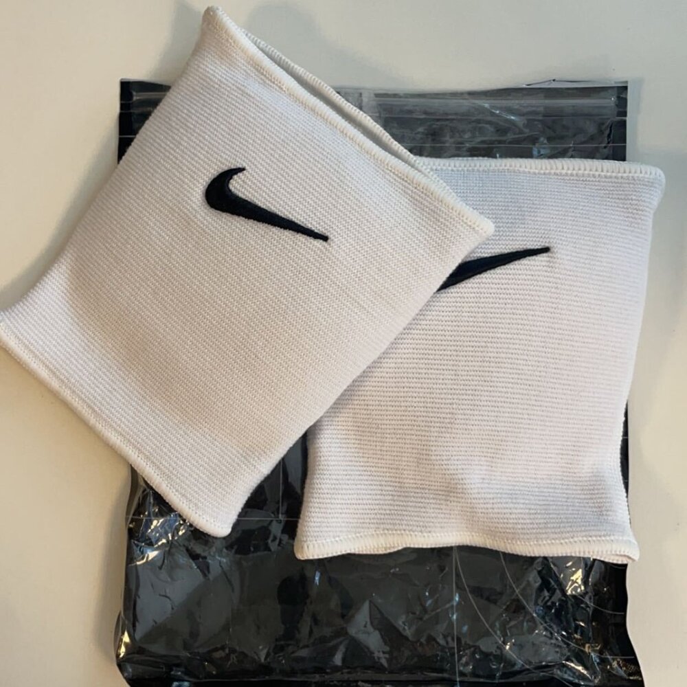 COPY - COPY - Nike Essential  Knee Pads  - XL/XXL